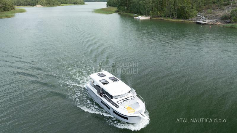 Delphia yachts 11 Sedan