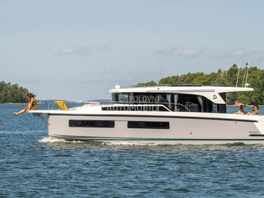 Delphia yachts 11 Sedan