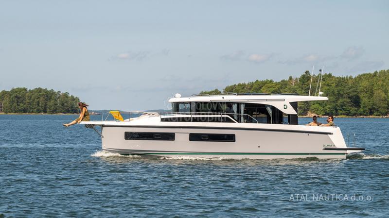 Delphia yachts 11 Sedan
