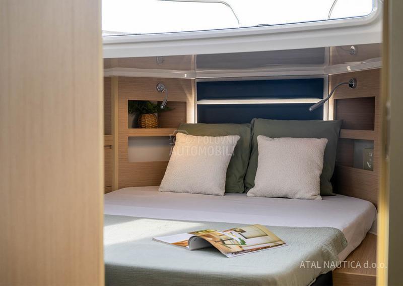 Delphia yachts 12 Sedan