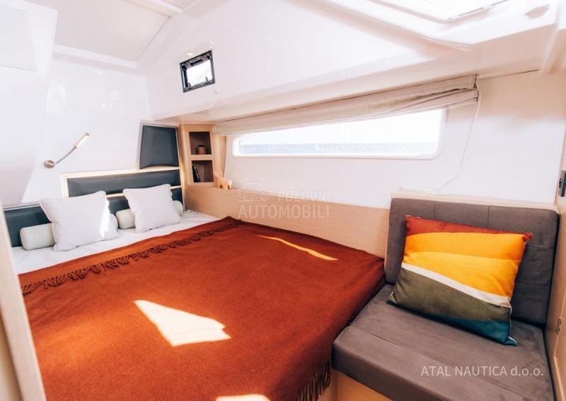 Delphia yachts 12 Sedan