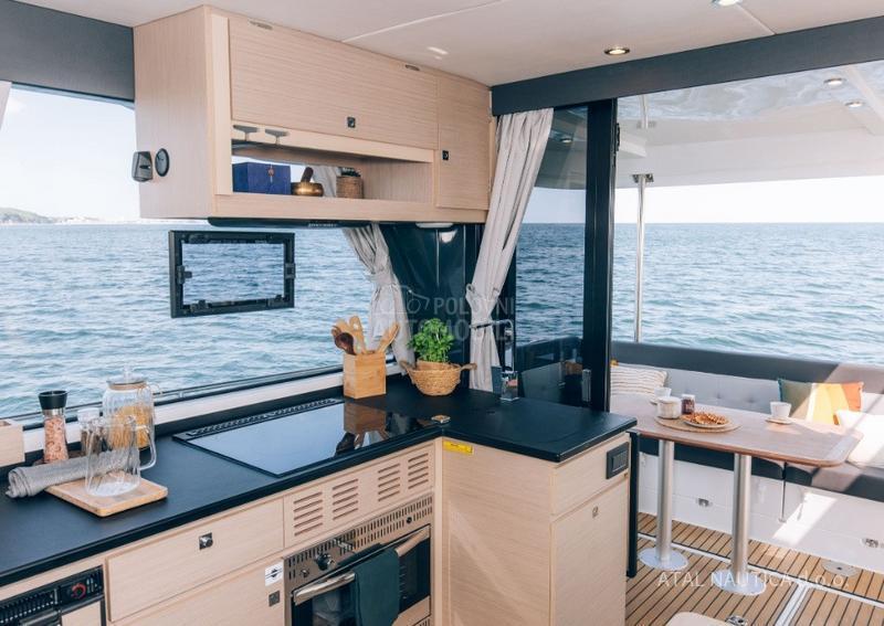 Delphia yachts 12 Sedan