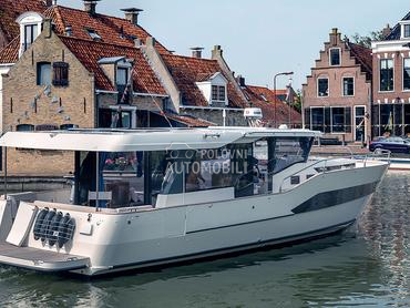 Delphia yachts 12 Sedan