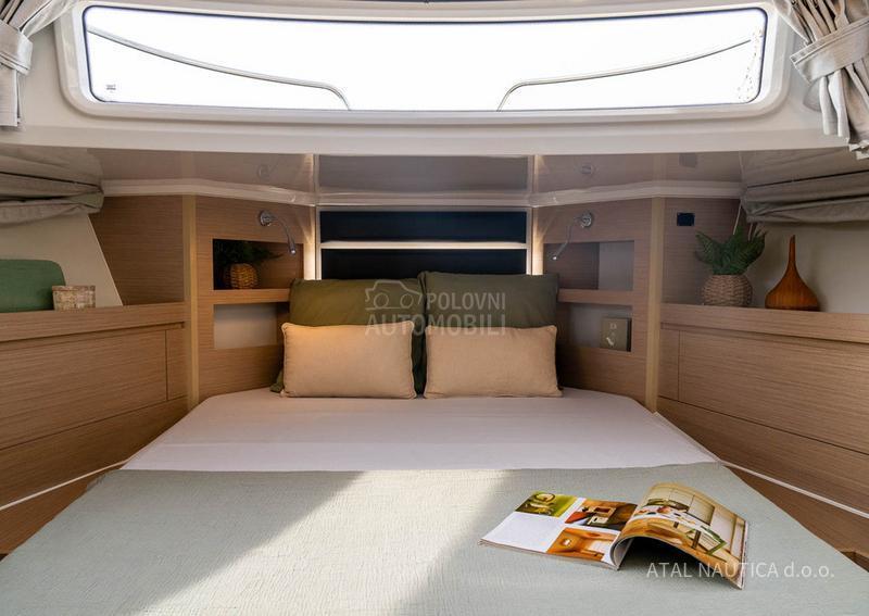 Delphia yachts 12 Sedan