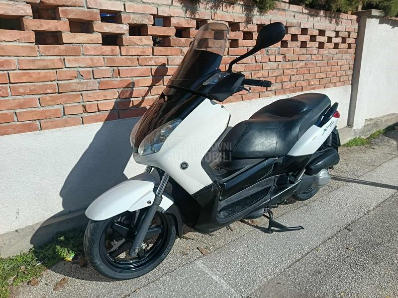 Yamaha x max 250 ie xmax