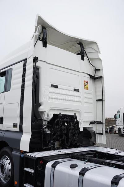 MAN TGX tegljač DOM1837