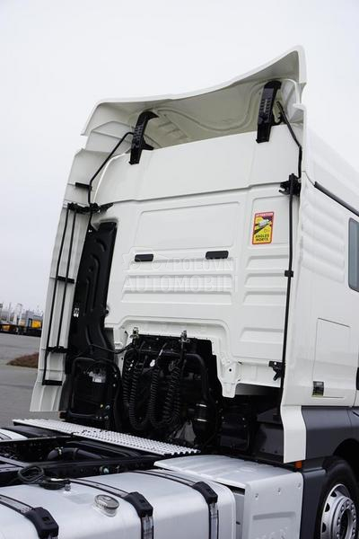 MAN TGX tegljač DOM1837