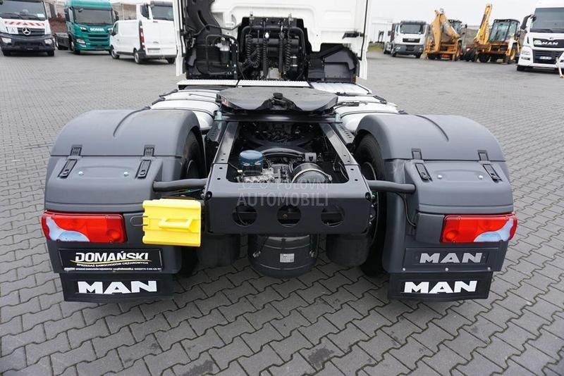 MAN TGX tegljač DOM1837
