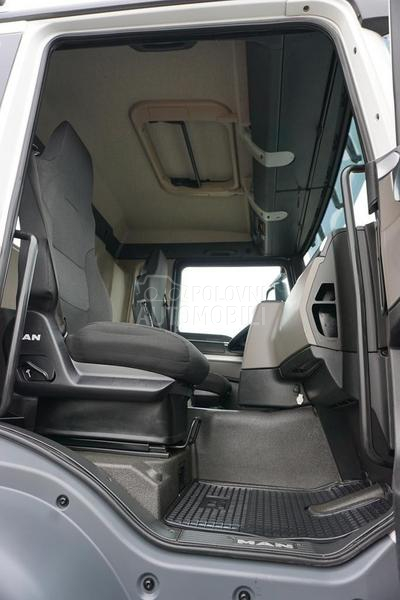 MAN TGS tegljač DOM1841