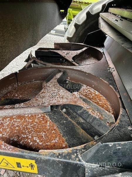 New Holland CR 10.90