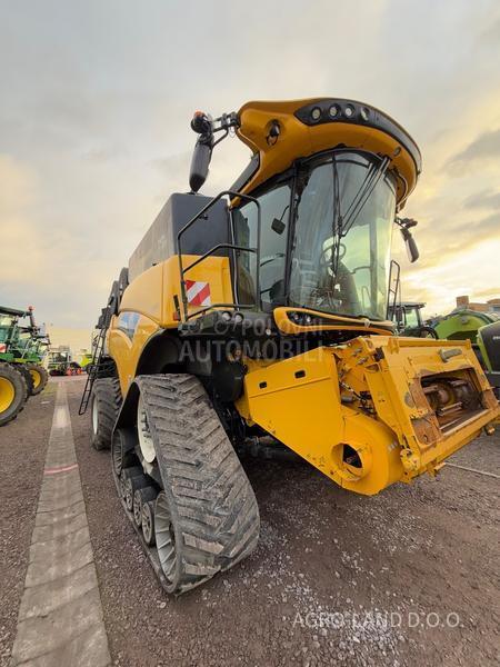 New Holland CR 10.90