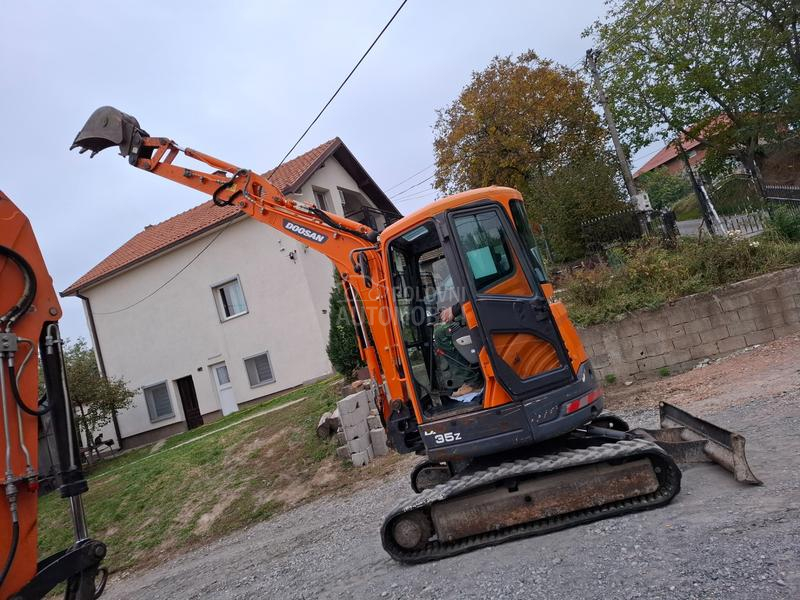 Doosan DX 35Z