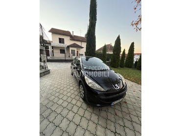 Peugeot 207 1.4i