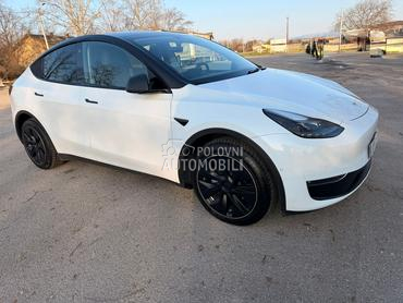 Tesla Model Y dual motot