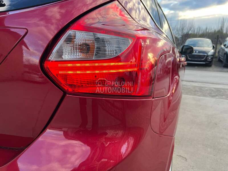 Ford Focus 1.6TDci/T O P/L E D/