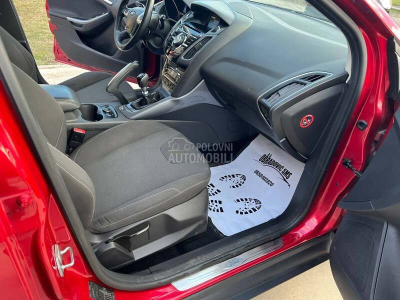 Ford Focus 1.6TDci/T O P/L E D/