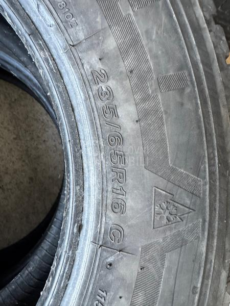 Bridgestone 235/65 R16 Zimska