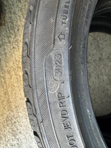 Imperial 215/40 R17 Zimska