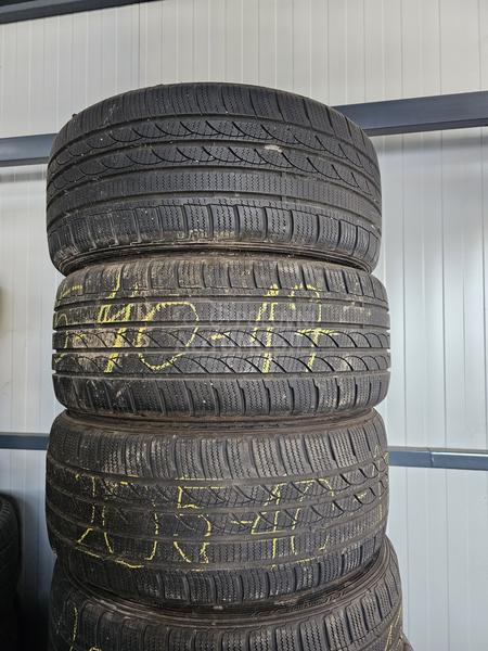 Tracmax 205/40 R17 Zimska