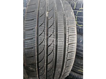 Tracmax 205/40 R17 Zimska