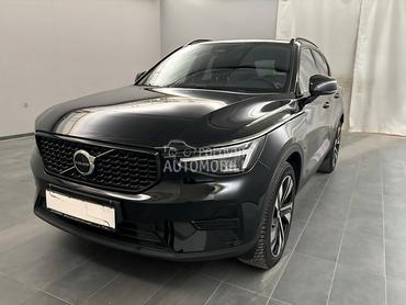 Volvo XC40 B3 DKG Plus Dark