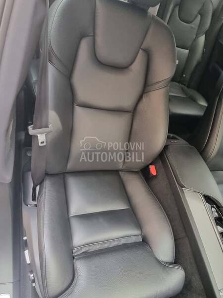 Volvo XC90 B5 Awd Plus Bright