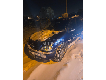 Mercedes Benz ML 270 2005. god. -  kompletan auto u delovima