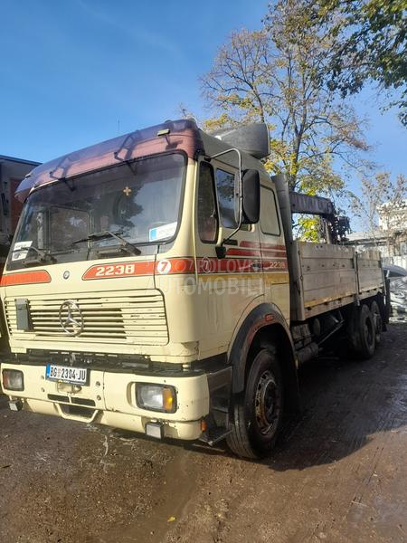 Mercedes Benz 2238