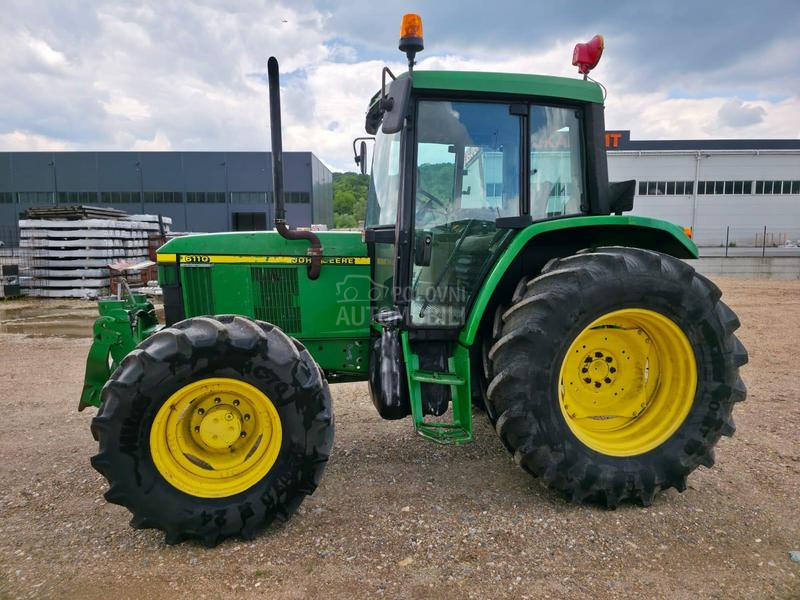 John Deere 6110