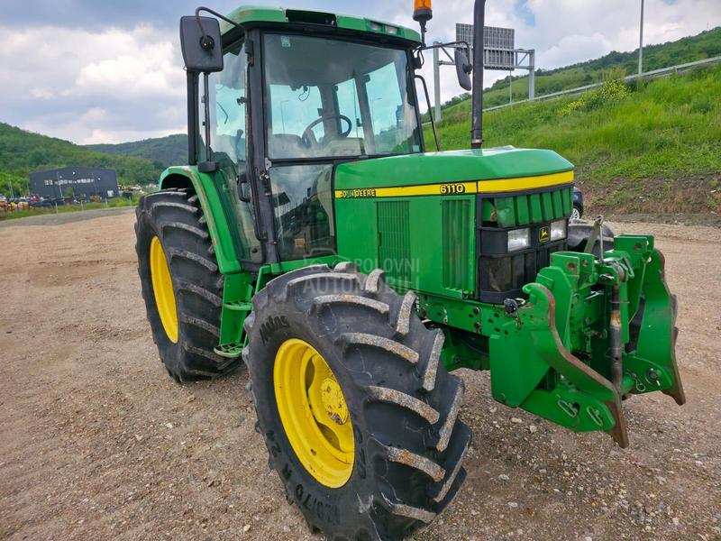 John Deere 6110