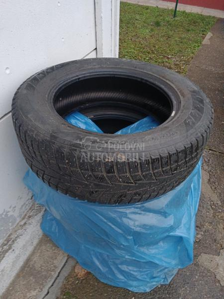 Hankook 225/65 R17 Zimska