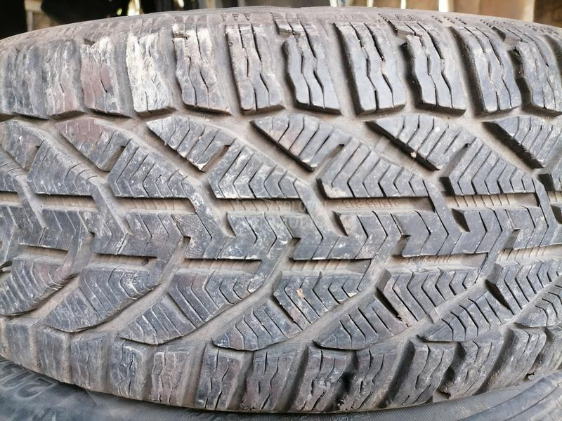 Tigar 215/55 R16 Zimska