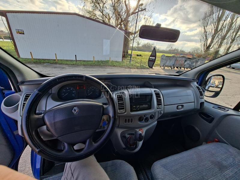 Renault Trafic 