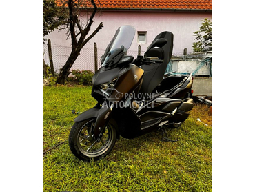Yamaha XMAX 300 TECH MAX