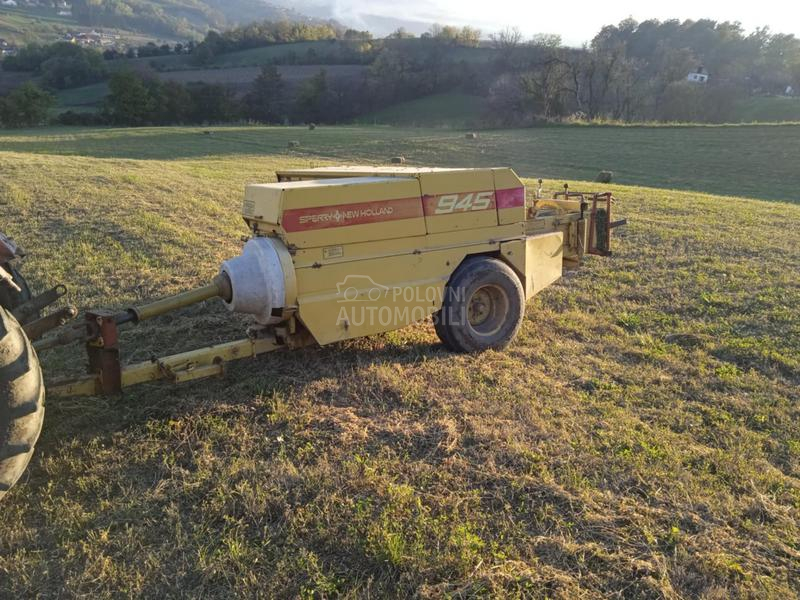 New Holland 945