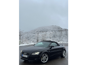 Audi TT S line