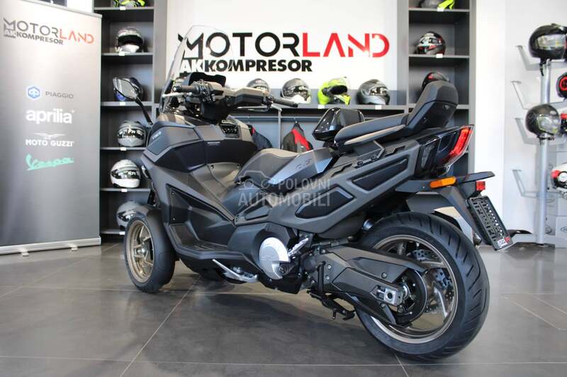 Kymco CV3 575