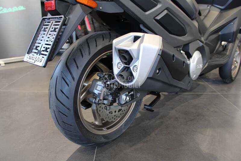 Kymco CV3 575
