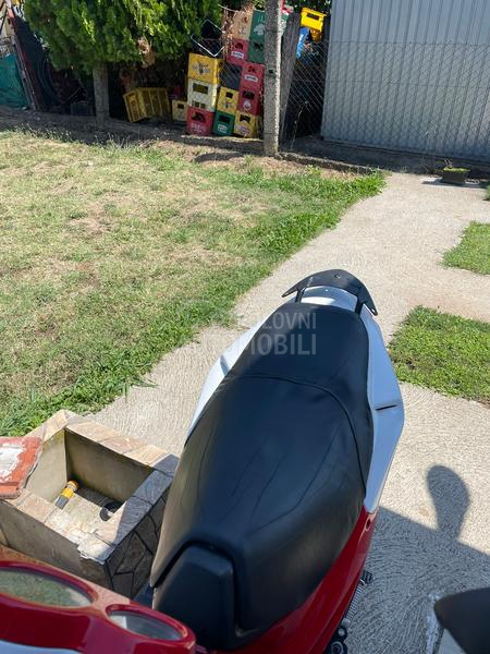 Peugeot speedfight 2