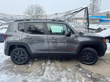 Jeep Renegade 4x4 TRAILHAWK CH