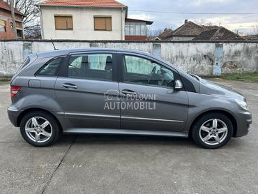 Mercedes Benz B 180 