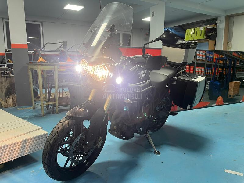 Triumph Tiger 800