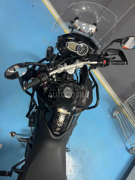 Triumph Tiger 800
