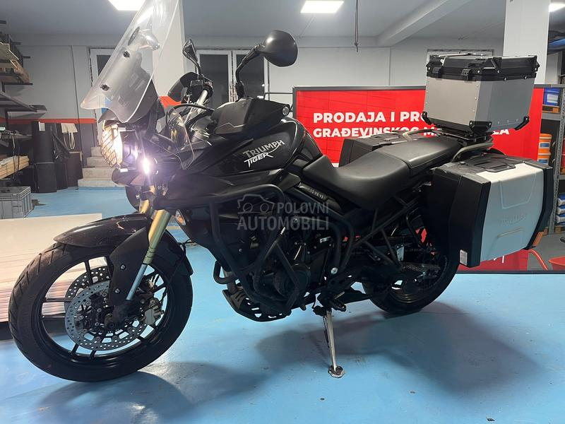 Triumph Tiger 800