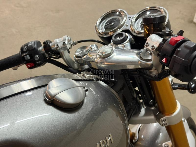 Triumph Thruxton R