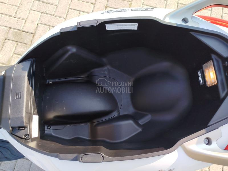 Piaggio Beverly 300 HPE