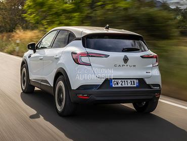 Renault Captur 20-25 god -  kompletan auto u delovima