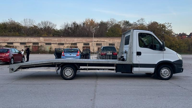 Iveco 35S15 IZUZZETAN