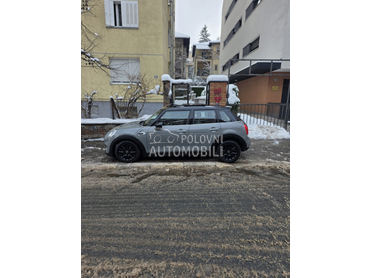 MINI Cooper A.U.T.O.M.A.T.I.K