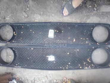 Maska sa okruglim farovima za Zastava 101